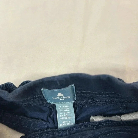 GAP - 2 piece baby set/outfit. Size 3-6 months - Picture 7 of 8